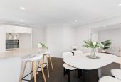 190m2 Standalone 3 beds 2 baths house with double garage, close to to Botany Town Centre and Meadowlands Shopping Centre, zoned for Cockle Bay School, Somerville Intermediate and Howick College, 1/8 Alicia Road, Somerville, Auckland