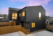 179m2 Brandnew standalone 5 beds 3 baths home with 2 car parks, Fully fenced yard with deck, just a short walk to Highland Park Shopping Centre, Pak’n Save, cafés, and transport, Zoned for Howick Primary, Howick Intermediate, and Pakuranga College, 30D Tomintoul Place, Highland Park, Auckland