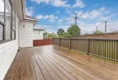 For rent, 2 beds 1 bath house with garage, Available from 28th May, 1/64 Weymouth Road, Manurewa, Auckland