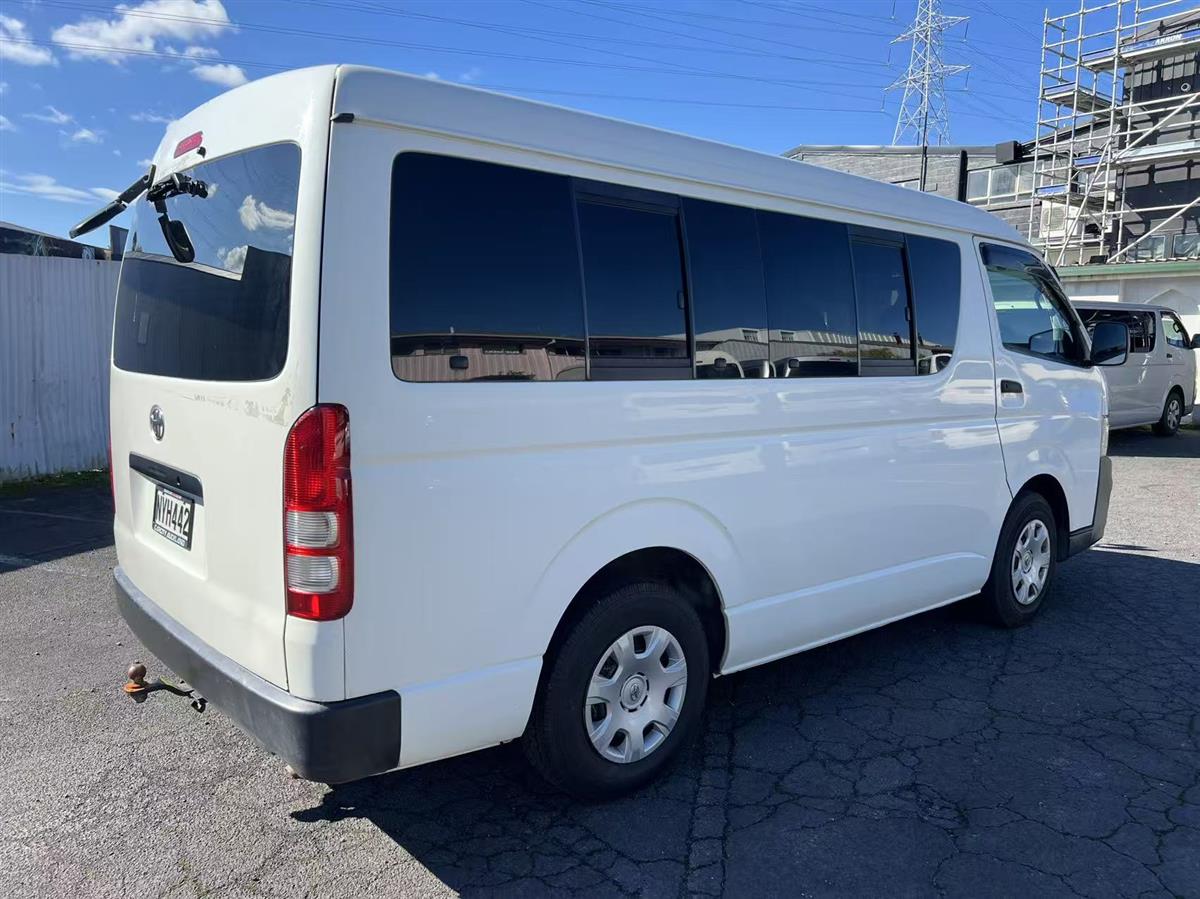 2012 Toyota Hiace Mini Bus Van Automatic, 10 seats, 4 doors, Tow Bar, Petrol, 2,693 cc, 136,947 km