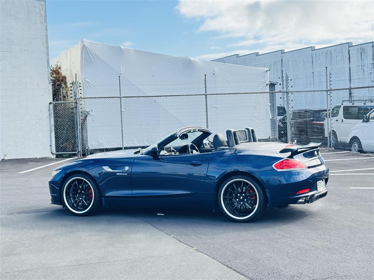 2009 BMW Z4 Hardtop convertible S-Drive Convertible Automatic, Blue, 2 seats, Petrol, 2,496 cc, 89,000 km