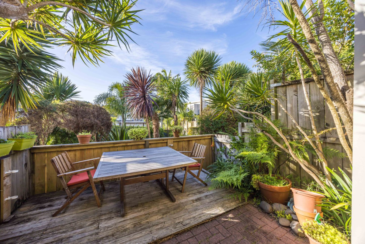 Motivated owner, 2 beds 1 baths home with garage in The Grange, enjou a tennis court and swimming pool, close to the Massey University campus, shopping mall, cafes, and public transport, 23/92 Bush Road, Albany, Auckland
