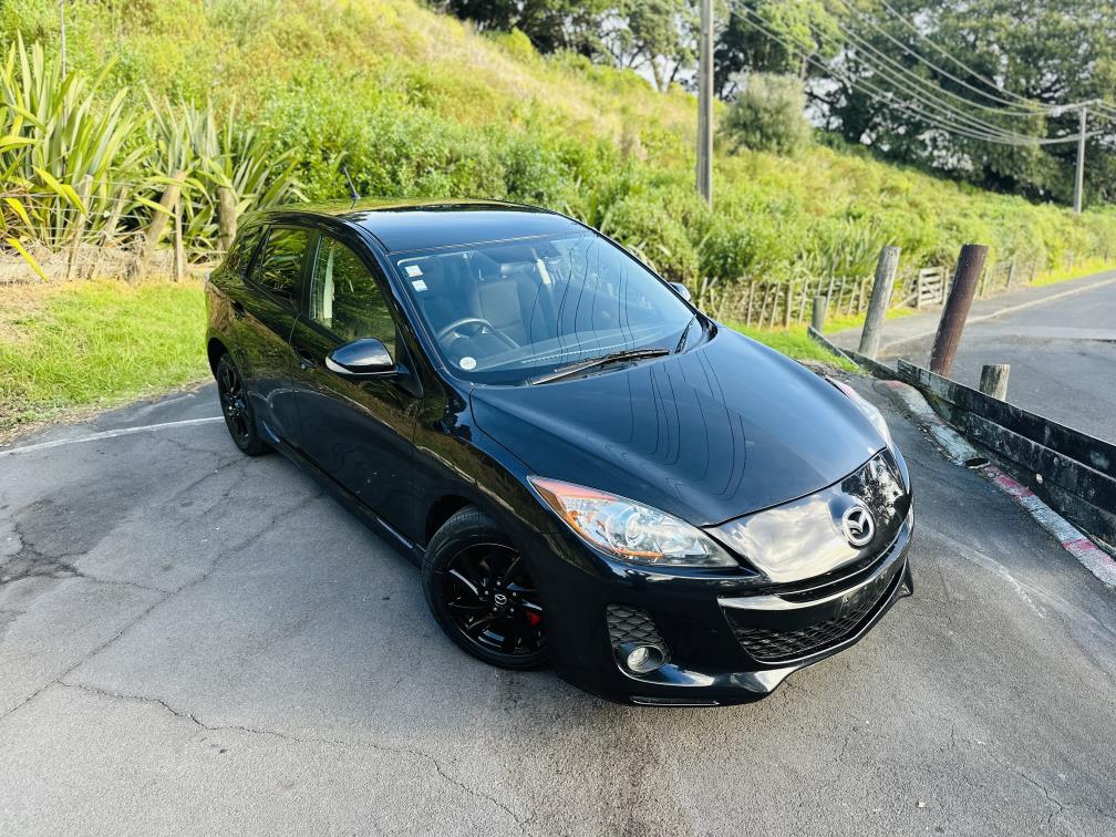 2013 Mazda Axela 20S SPORTS !! SKYACTIVE ENGINE !! Hatchback Tiptronic, Black, 5 seats, New Import, Petrol, 2,000 cc, 64,055 km