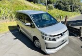 2014 Toyota Voxy HYBRID !! HIGH SPEC !! Van Tiptronic, 7 seats, New Import, Hybrid, 1,800 cc, 99,737 km