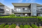 Built by Jalcon Homes, 2 beds 1 bath 1 car park apartment, Positioned on the ground level with its own private courtyard, just a short stroll to the heart of Kumeu, with easy access to Westgate Shopping Centre, SH16 motorway links, zoned for Huapai District School, St Paul’s School, and Massey High School, 3/38 Jane Maree Road Kumeu, Auckland