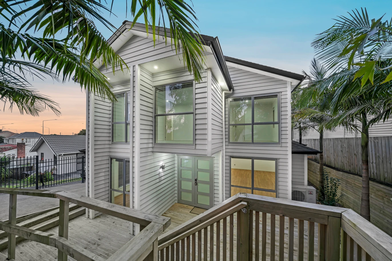 Double Grammar school zone, 6 beds (2 ensuites) 4.5 baths house with double garage on 485m2 section, 1 ensuite ground floor, zoned for Auckland Grammar, Epsom Girls’ Grammar, Remuera School, Remuera Intermediate, and walking distance to King’s School, 56 Lillington Road, Remuera, Auckland