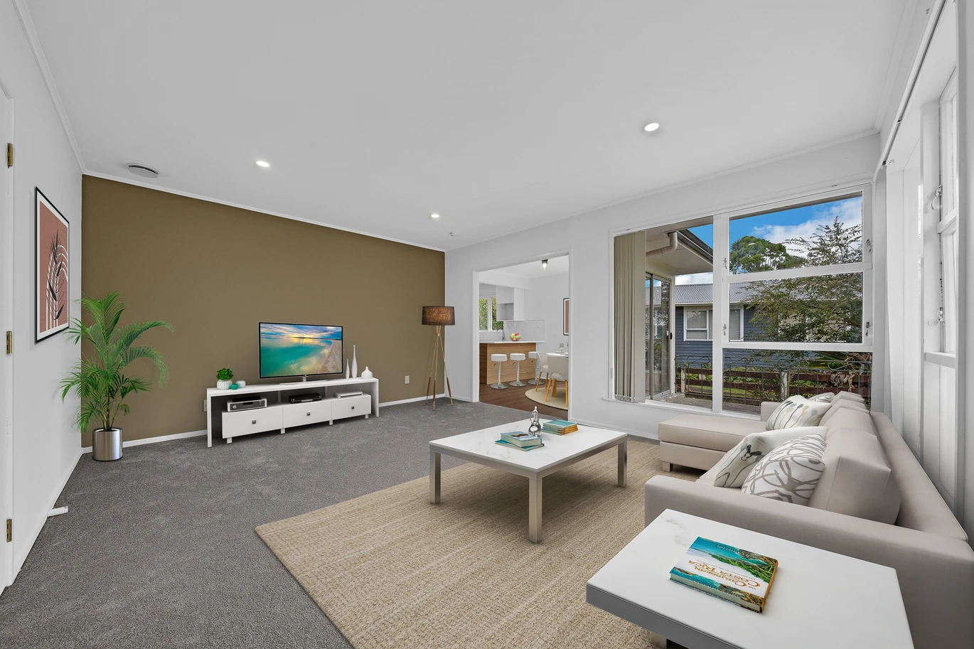 144m2 Renovated, Brick and tile 4 beds 2 baths house with garage on 614m2 section, move-in ready, close to schools, parks, shops supermarkets, 5 Wordsworth Road Manurewa, Auckland