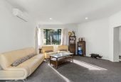 225m2 4 beds 2 baths house with double garage on 741m2 section, zoned for Cockle Bay School, Shelly Park School, Somerville Intermediate and Howick College. close to Meadowlands Shopping Centre, Botany Town Centre, 6 Sharples Place, Somerville, Auckland