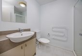 Must sell, Move-in ready, 80m2 Renovated 2 beds 1 bath apartment with carport, Access to shared swimming pool and tennis court, waliking distance to Botany Downs Mall, 6/36 Opito Way, East Tamaki, Auckland
