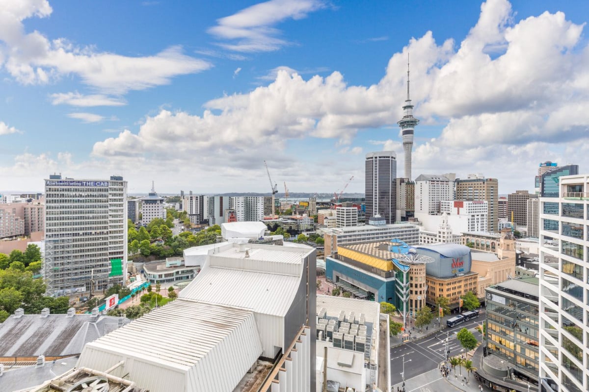 Double Grammar school zone, 62m2 Freehold 2 beds + 1 Flexi room 2 baths apartment, zoned for Auckland Grammar and Auckland Girls Grammar school, Queens Residences, built to the new building code, provides peace of mind, lifestyle, and convenience. 2005/8 Airedale Street, Auckland Central, Auckland