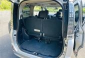 2014 Toyota Voxy HYBRID !! HIGH SPEC !! Van Tiptronic, 7 seats, New Import, Hybrid, 1,800 cc, 99,737 km