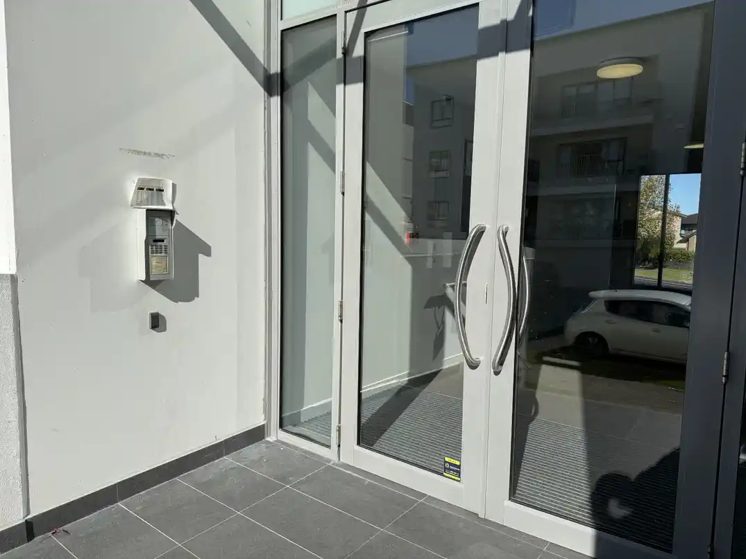 For rent, 2 beds 1 bath 1 car park apartment, Available from 18th of May, GI/136 Stancombe Road, Flat Bush, Auckland