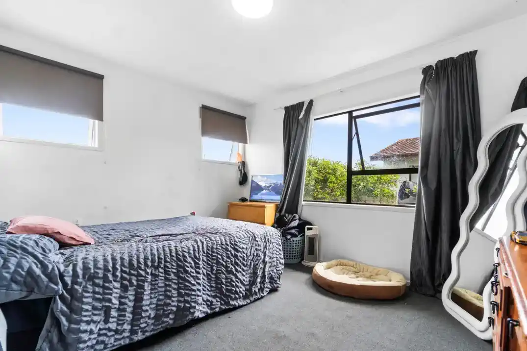 For rent, 3 beds 1 bath house, Available Now, 1/20 Burundi Avenue, Clendon Park, Auckland