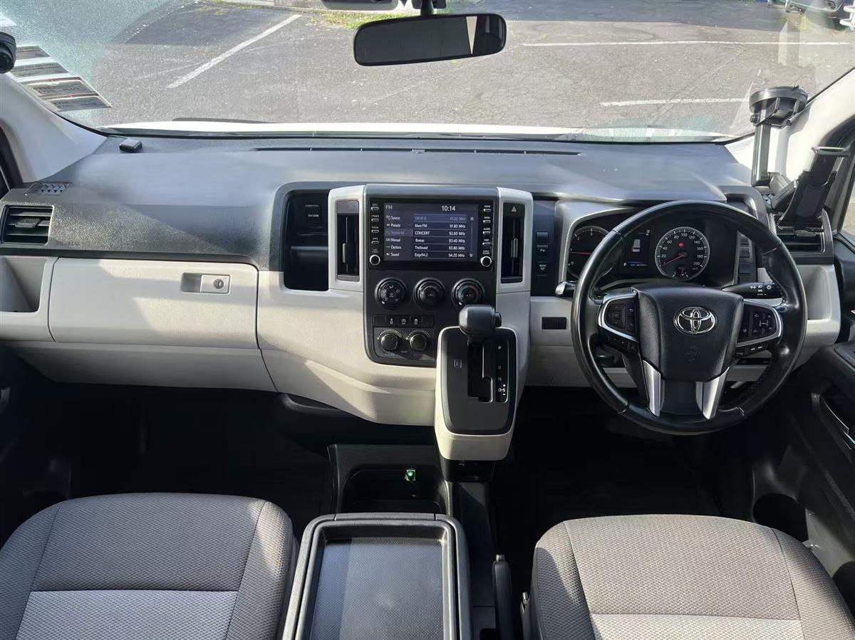 2023 Toyota Hiace ZX MB 2.8DT/6AT Van Automatic, 12 seats, Minibus, Diesel, 2,755 cc, 66,125 km