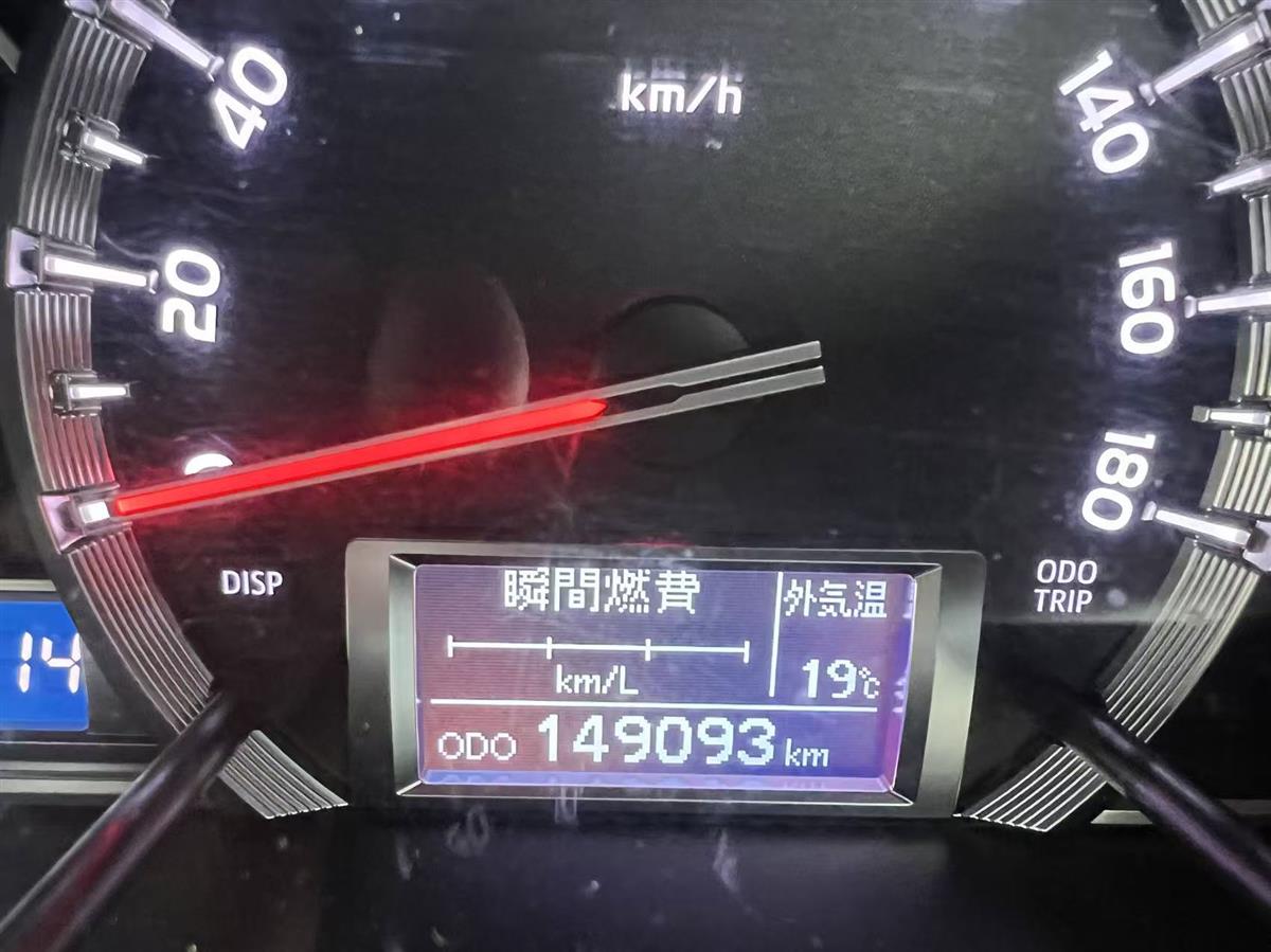 2017 Toyota Hiace Van Automatic, 10 seats, Minibus, Petrol, 2,690 cc, 149,093 km
