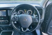 2017 Mitsubishi Outlander 24G SPEC !! 4WD !! RV/SUV Tiptronic, Black, 7 seats, Petrol, 2,400 cc, 71,488 km
