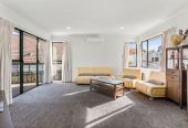 225m2 4 beds 2 baths house with double garage on 741m2 section, zoned for Cockle Bay School, Shelly Park School, Somerville Intermediate and Howick College. close to Meadowlands Shopping Centre, Botany Town Centre, 6 Sharples Place, Somerville, Auckland