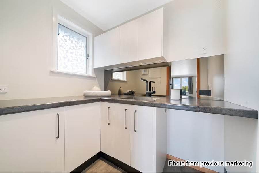 Urgent sell, Must sell, Ignore CV & Past Prices, Currently tenanted, 3 beds 1 bath house with garage on 812m2 section, The real bonus here is the huge rear workshop with two rooms and three-phase power, close to motorway access, local shops, and schooling, 0.5 km to Rangeview Intermediate, 34 Coniston Avenue, Te Atatu South, Auckland