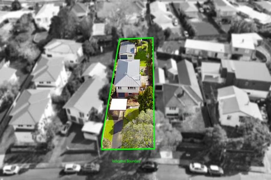 Urgent sell, Must sell, Ignore CV & Past Prices, Currently tenanted, 3 beds 1 bath house with garage on 812m2 section, The real bonus here is the huge rear workshop with two rooms and three-phase power, close to motorway access, local shops, and schooling, 0.5 km to Rangeview Intermediate, 34 Coniston Avenue, Te Atatu South, Auckland