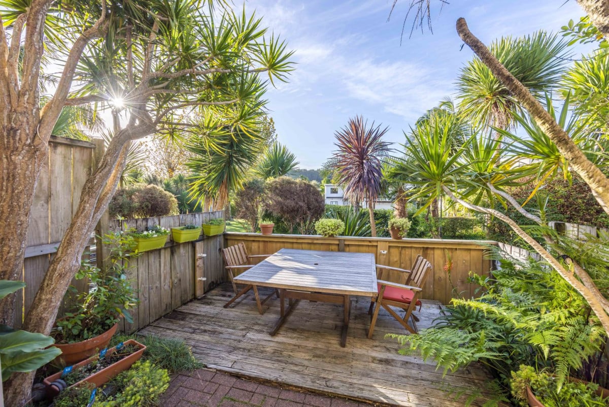 Motivated owner, 2 beds 1 baths home with garage in The Grange, enjou a tennis court and swimming pool, close to the Massey University campus, shopping mall, cafes, and public transport, 23/92 Bush Road, Albany, Auckland