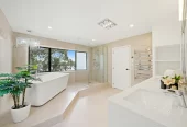 Overseas Vendor Must sell, 720m2 Sea views 5 beds 5 baths house with triple garage and A self-contained guest wing, car room, music room, office, swimming pool, the full-sized tennis court. A sauna, private gym, and children’s playground, direct beach access from the backyard for sunrise kayaking, moments from Half Moon Bay’s shops, 38 Venus Place, Half Moon Bay, Auckland