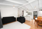 Renovated 3 beds 1 bath house with car parks on 404m2 section, currently rented, easy access to local schools, Glen Eden shops, train station, library, and New Lynn amenities. Zoned for Green Bay High School, 30A Leo Street, Glen Eden, Auckland