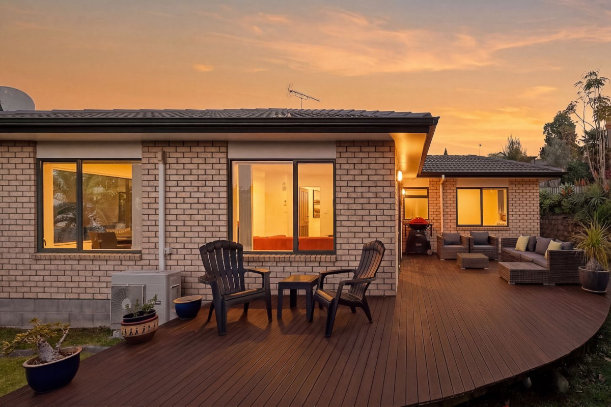 160m2 Brick and tile 3 beds 2 baths house with double garage on 547m2 section, within the desirable Western Heights School zone and close to local shops, parks, public transport, and the amenities of Henderson and Lincoln Road, 9 San Ignacio Court, Henderson, Auckland