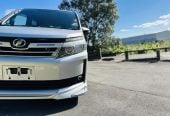 2014 Toyota Voxy HYBRID !! HIGH SPEC !! Van Tiptronic, 7 seats, New Import, Hybrid, 1,800 cc, 99,737 km