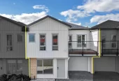 4 beds 2.5 baths home with garage, close to town centre schools, easy motorway centre, 92B Luke Street, East Otahuhu, Auckland