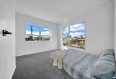 4 beds 2.5 baths home with garage, close to town centre schools, easy motorway centre, 92B Luke Street, East Otahuhu, Auckland