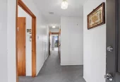140m2 4 beds 2 baths house with garage, close to schools, reserves, motorway access, 5/12 Alverston Street, Waterview, Auckland
