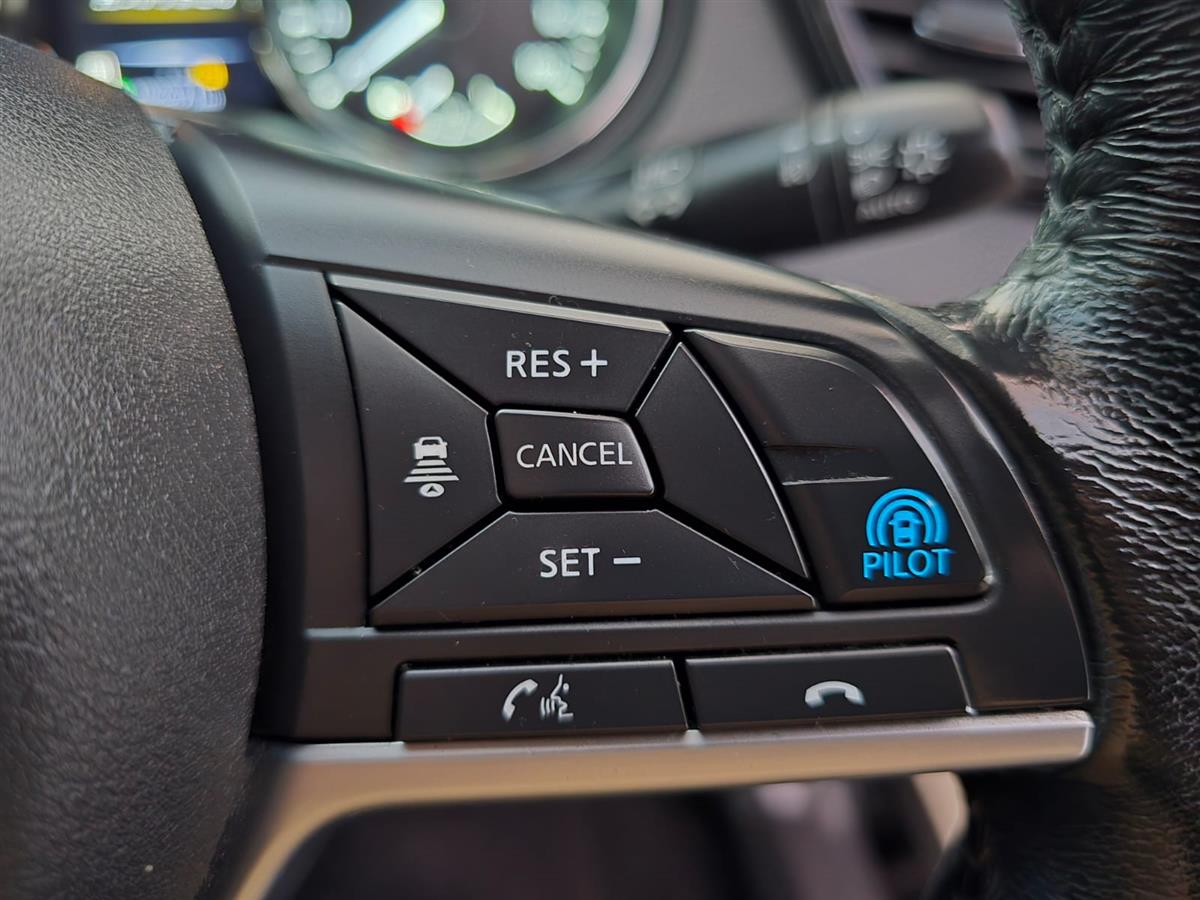 2017 Nissan X-Trail **Pro Pilot Cruise Control**360 Reversing Camera**Electric Boot**Leather Seats**Factory Machine Face Mags** RV/SUV Automatic, Black, 5 seats, Petrol, 1,997 cc, 100,870 km