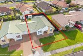 3 beds 1.5 baths house with garage on 400m2 section, close to schools, shops, supermarkets, within zone for Riverhills School, Pakuranga Intermediate and Edgewater College. And Burswood Park and playground are just minutes away, 11 Fernbrook Close, Burswood, Auckland