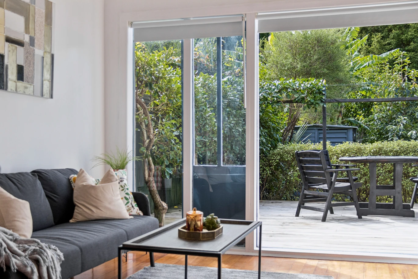 Brick and tile 2 beds 1 bath duplex home with a private backyard on 503m2 section, zoned for Waterview School, Avondale Intermediate and Avondale College, close to shops, public transport, motorway access, parks and scenic walkways, 9 Oakley Avenue, Waterview, Auckland