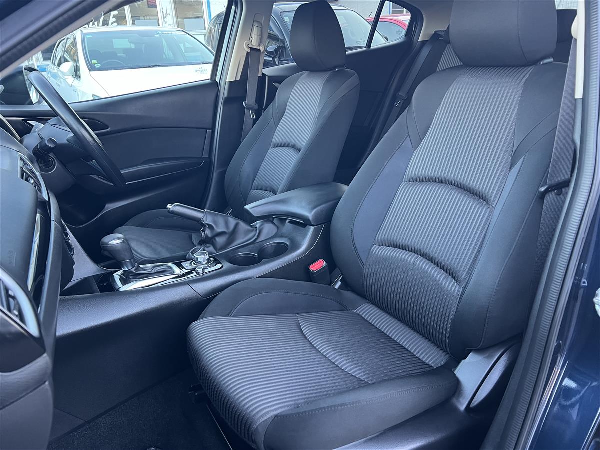 2015 Mazda Axela Hatchback Automatic, 5 seats, New Import, Petrol, 1,490 cc, 51,886 km