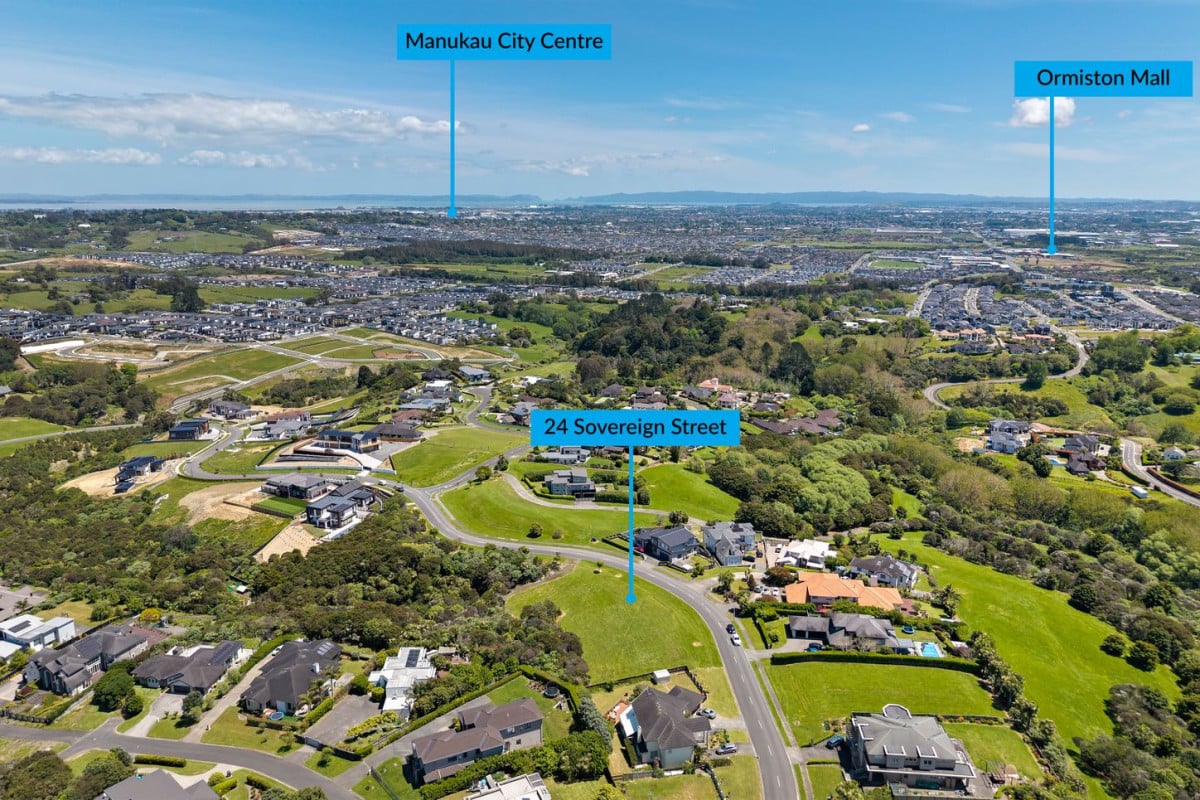 Vendors relocating overseas, 1716m2 Lifestyle section, 4.4 km to Ormiston town centre, 24 Sovereign Street, Flat Bush, Auckland