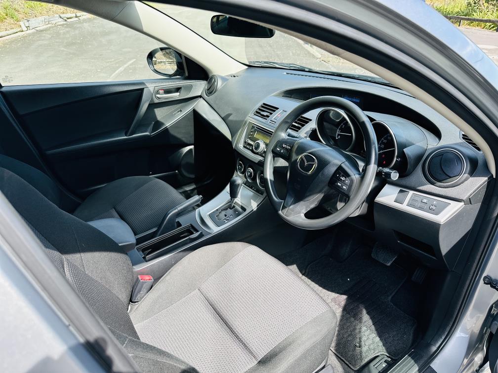 2013 Mazda Axela SPORTS !! ALL NEW TYERS !! Sedan Tiptronic, Silver, 5 seats, New Import, Petrol, 1,500 cc, 73,163 km