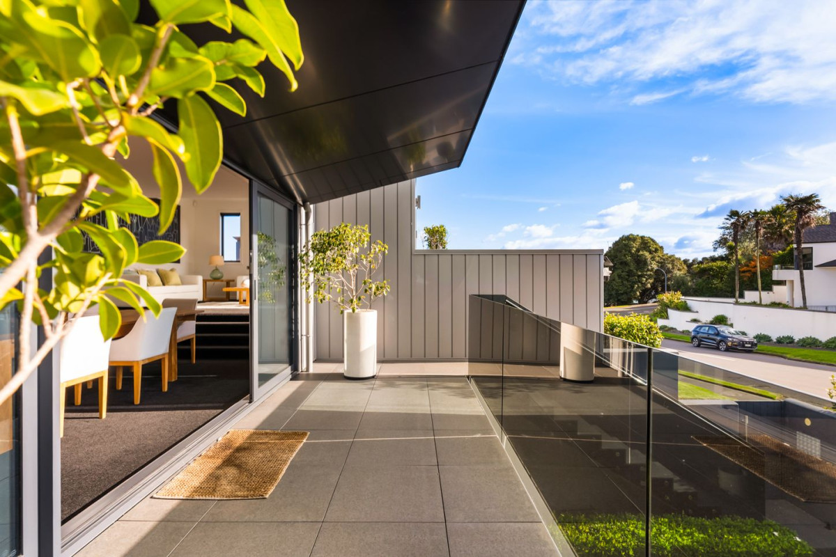 Macleans College zone, Footsteps From the beach, 290m2 4 beds 3 baths house with double garage, close to gulf club, shops, schools, zoned for Macleans College, Bucklands Beach Intermediate, and Bucklands Beach Primary, 7 Whitcombe Road, Bucklands Beach, Auckland