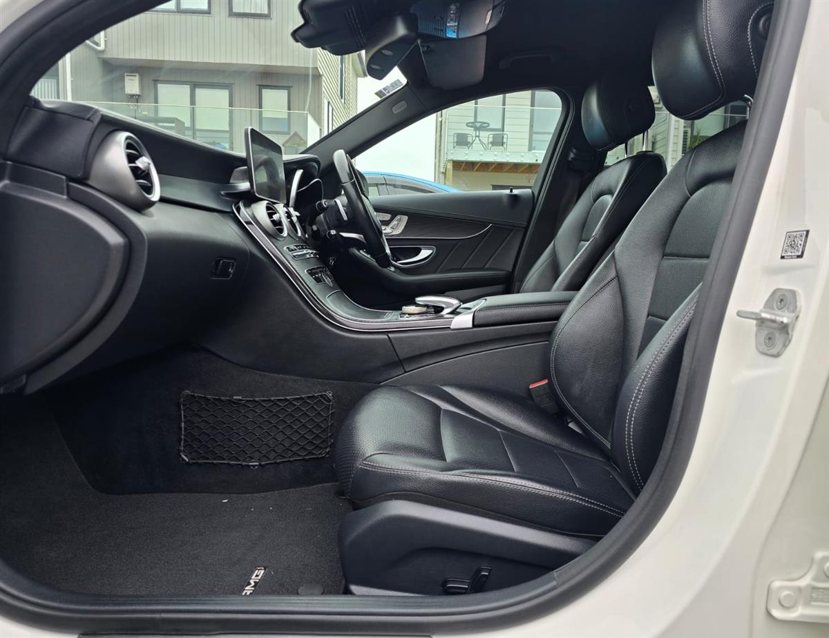 2015 Mercedes-Benz C 200 **Push Start**Cruise Control**Fully Leather & Electric Seats**Reversing Camera** Sedan Automatic, 5 seat, Petrol, 1,991 cc, 69,134 km