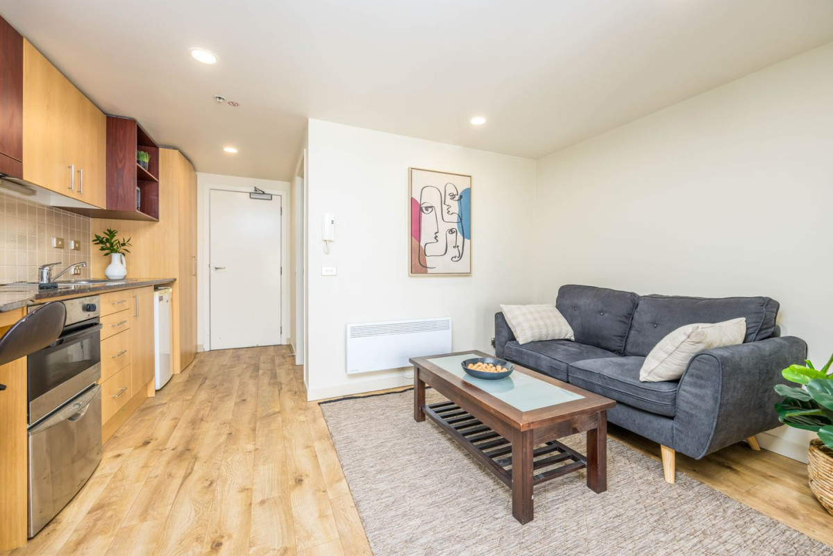 Double Grammar school zone, 33m2 Freehold 1 bed 1 bath apartment, zoned for Auckland Grammar and Auckland Girls Grammar school, 2-minute walk to University of Auckland & AUT, Close to Queen Street, City Library & transport links, 1407/76 Wakefield Street, Auckland Central, Auckland