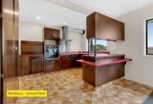 Freehold 754m2 in a Use / Commercial Zone, 300m2 floor area, 4 beds 1 bath house, A high-visibility storefront or office area (2 offices, lounge, kitchenette, toilet), 1 garage space, 2 carport spaces and 5 off street parks, minutes away from major transport links, shopping hubs, and local amenities, 118 Pakuranga Road, Pakuranga, Auckland