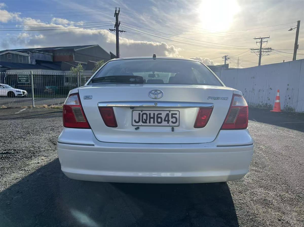 2004 Toyota Premio Sedan Automatic, 5 seats, White, Petrol, 1,790 cc, 129,821 km