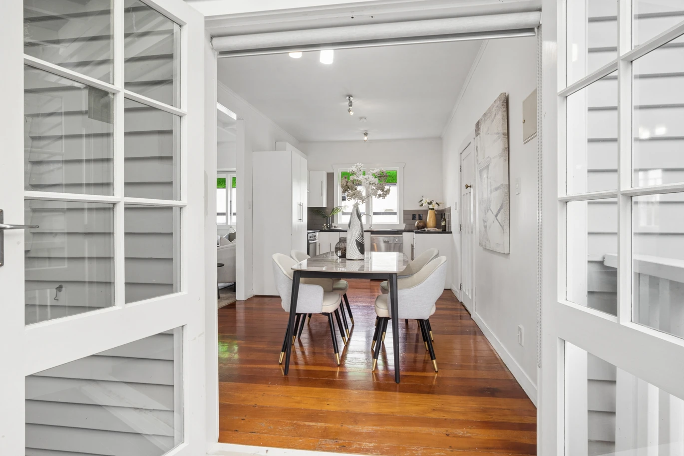 Sea views, Next to a seaside reserve, 123m2 3 beds 2 baths house with double garage, zoned for Blockhouse Bay School, Blockhouse Bay Intermediate, Lynfield College, and Green Bay High School, 51 Taunton Terrace, Blockhouse Bay, Auckland