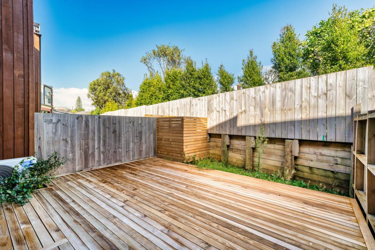 162m2 3 beds + study 3 baths with garage and an additional parking space, and a fully fenced deck, right next door to The Y Cameron Pool and Leisure Centre, easy to motorway access, 6 Te Rorea Lane, Mount Roskill, Auckland