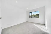 3 beds 1.5 bath townhouse with garage, within walking distance to Mountfort Park, Pools and Leisure Centre, Shopping Centre, schools, and the train station. easy motorway access, Lot 1-3/35 Friedlanders Road, Manurewa, Auckland