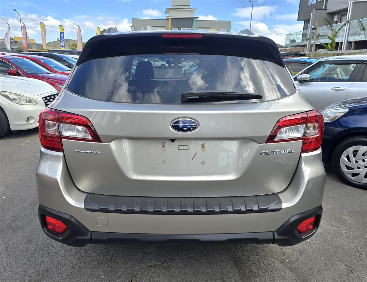 2015 Subaru Outback **Cruise Control**Electric & Heating Seats**Paddle Shifter Model* 4WD* RV/SUV Automatic, Gold, 5 seats, Petrol, 2,498 cc, 93,594 km