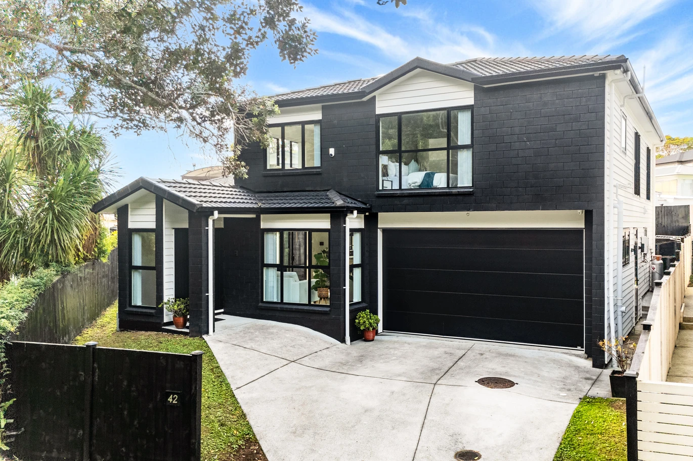 217m2 5 beds (2 ensuites) 3.5 baths house with double garage on 3.4m2 section, 1 ensuite ground floor, minutes from the village, close to the coast, zoned for Blockhouse Bay Primary School, Blockhouse Bay Intermediate, Lynfield College, and St Dominic’s Catholic College, 42 Connell Street, Blockhouse Bay, Auckland