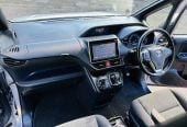 2014 Toyota Voxy HYBRID !! HIGH SPEC !! Van Tiptronic, 7 seats, New Import, Hybrid, 1,800 cc, 99,737 km