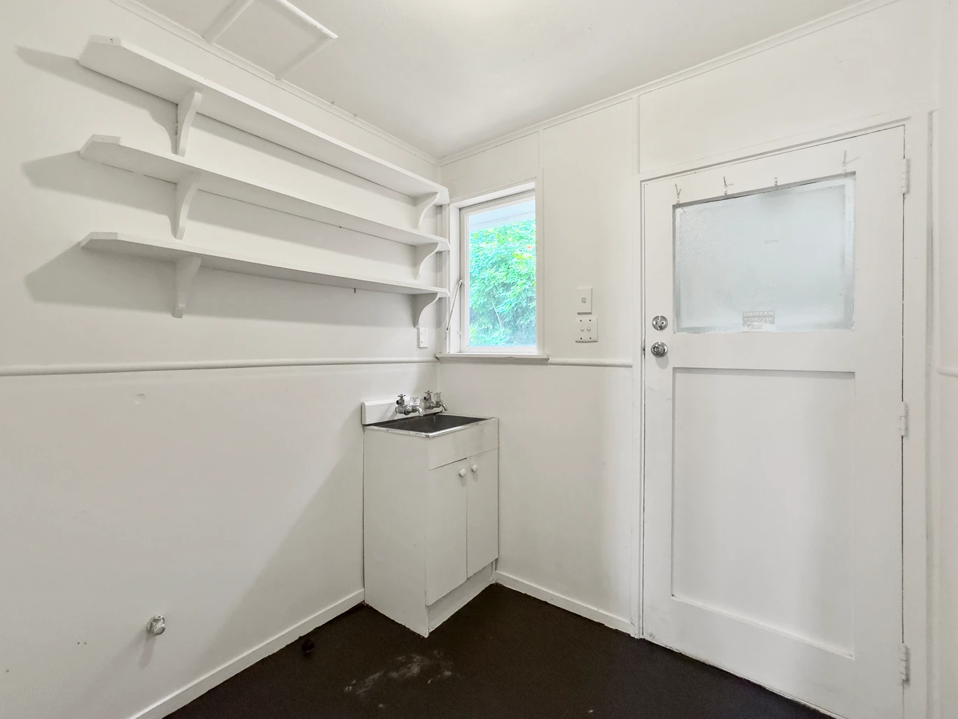 908m2 section with RC Approved 6-Dwelling, 3 beds 1 bath house, Just a short stroll to Queen Street Panmure for shopping, cafés and dining, 3 Kahu Road Panmure, Auckland