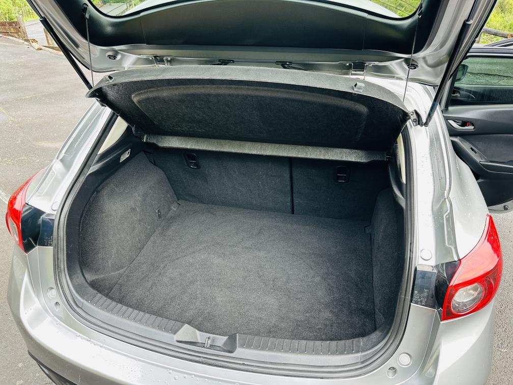 2014 Mazda Axela 20S SPORTS !! SKYACTIVE ENGINE !! Hatchback Tiptronic, Silver, 5 seats, New Import, Petrol, 2,000 cc, 39,440 km